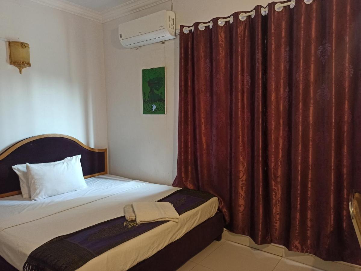 Pama Hotel Kampong Chhnang Екстер'єр фото