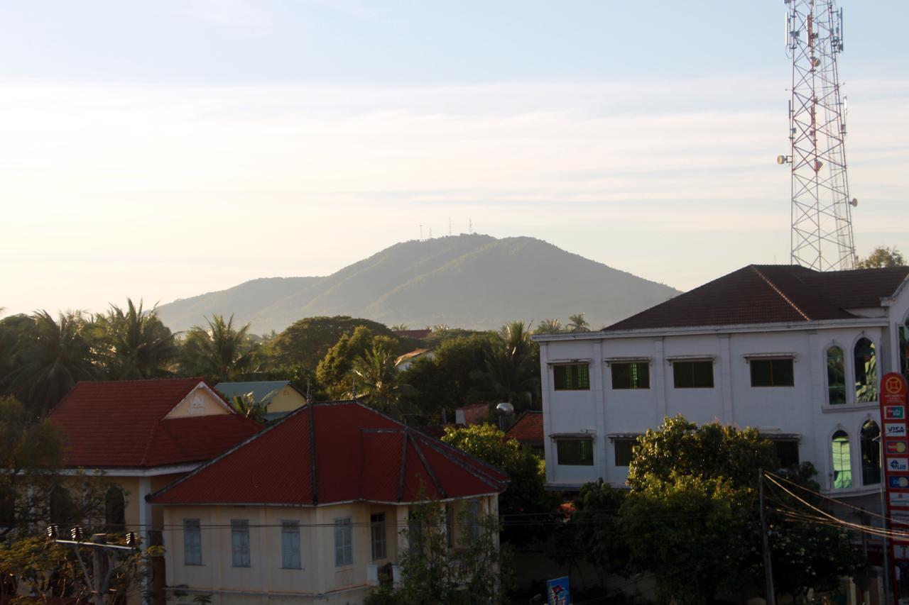 Pama Hotel Kampong Chhnang Екстер'єр фото